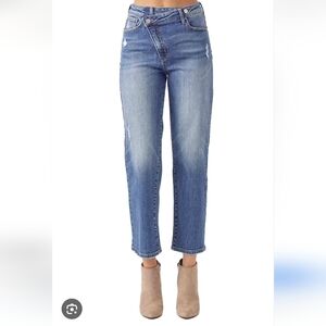 Risen NWT High Rise Crossover Straight Leg Jeans Size 2XL